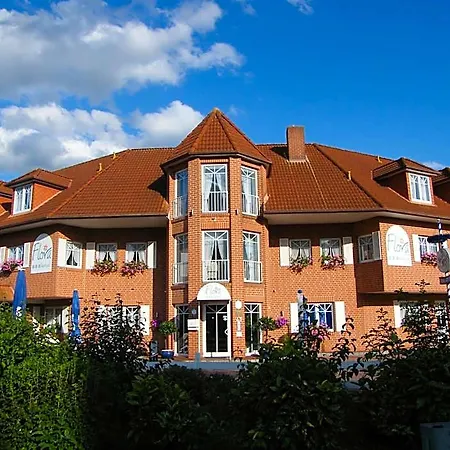 Hotel Flora 3*